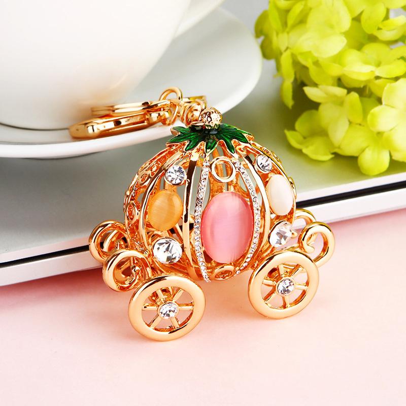 Europe And America Sale Rhinestone Pumpkin Carriage Diamond Studded Advanced Exquisite Bag Pendant Keychains Bag Charm