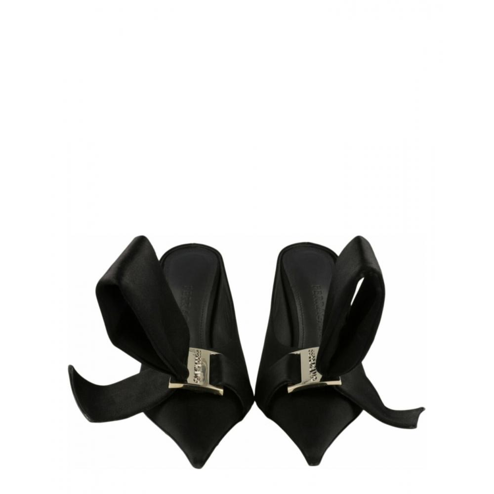 Salvatore Ferragamo Emii 85 Mules Black