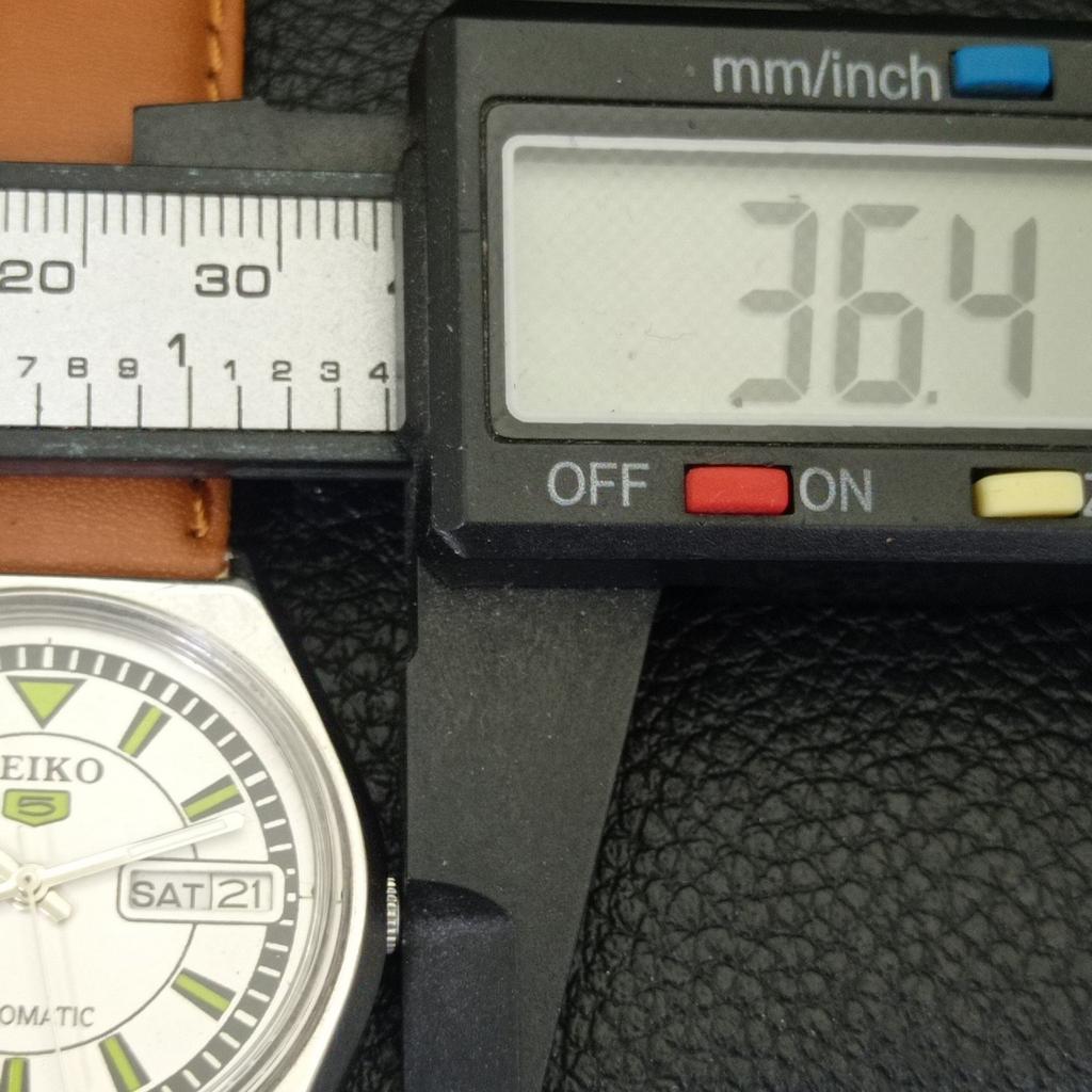 VINTAGE SEIKO 5 AUTOMATIC JAPAN 6309A MENS WHITE COLOR DIAL WATCH A702729-1