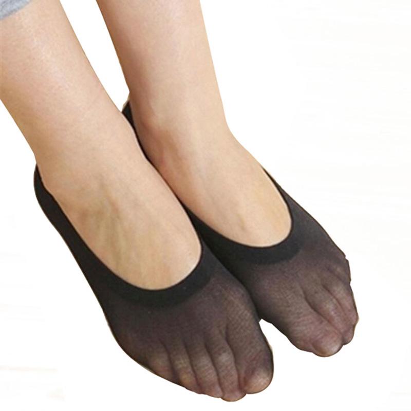 Spring/Summer Japanese Anti-Slip Cotton Invisible Women's Socks - Solid Candy Colors, Low-Cut, Casual.