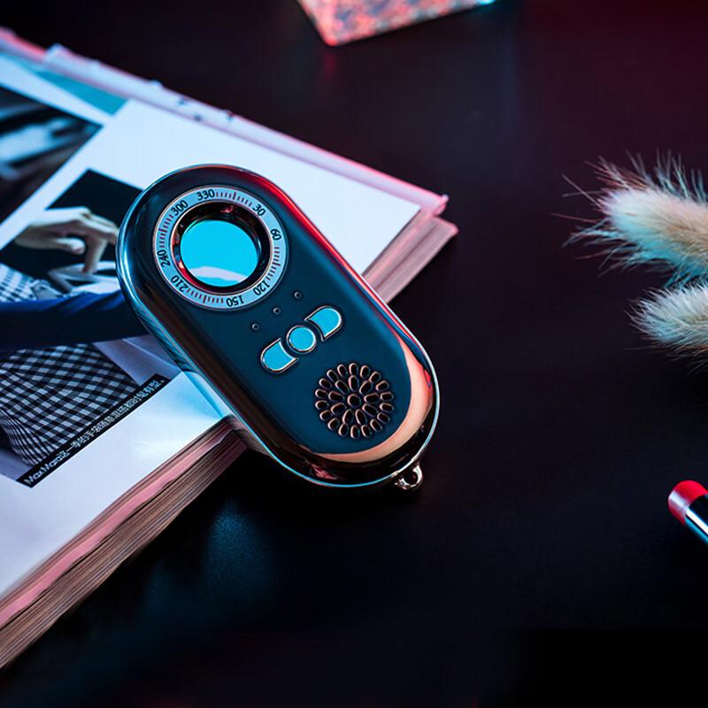 Детектор скрытых камер в отеле