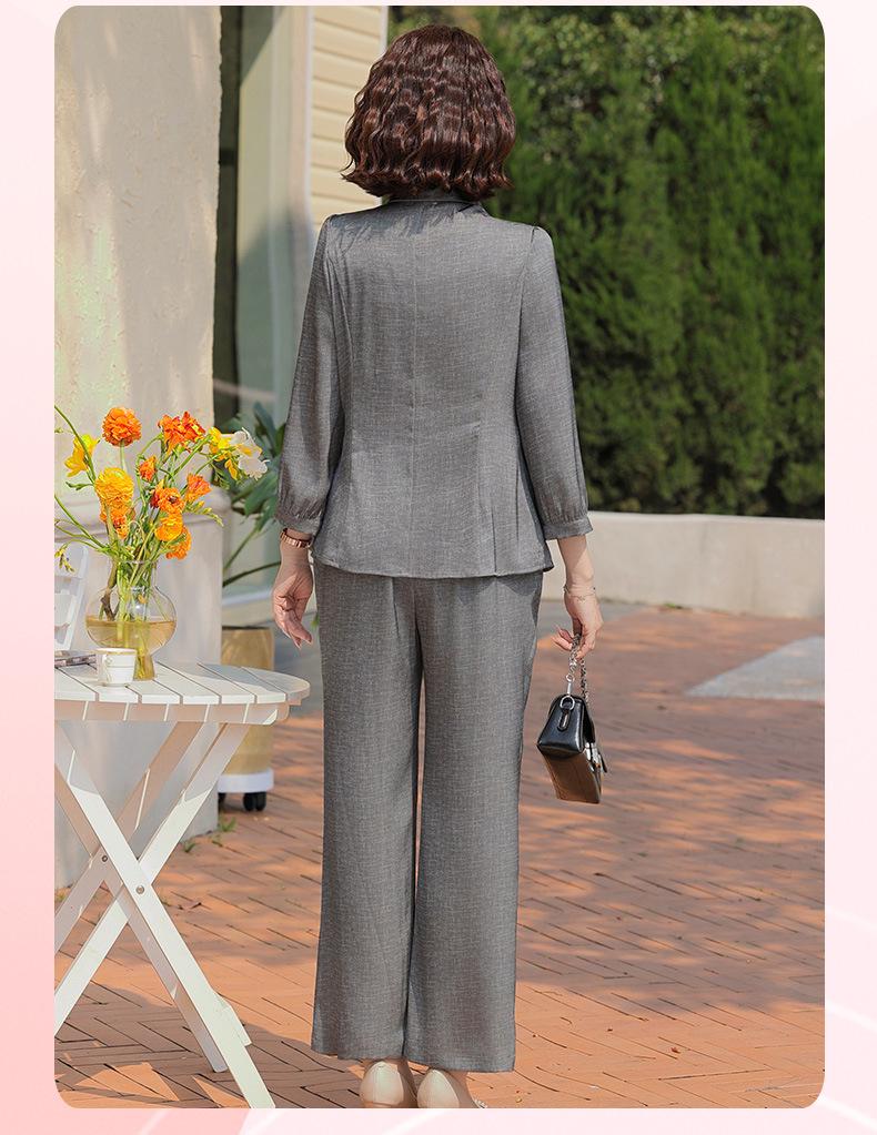 Mom's Elegant Slimming Chinese Style Two-Piece Summer Suit for Middle-Aged Women