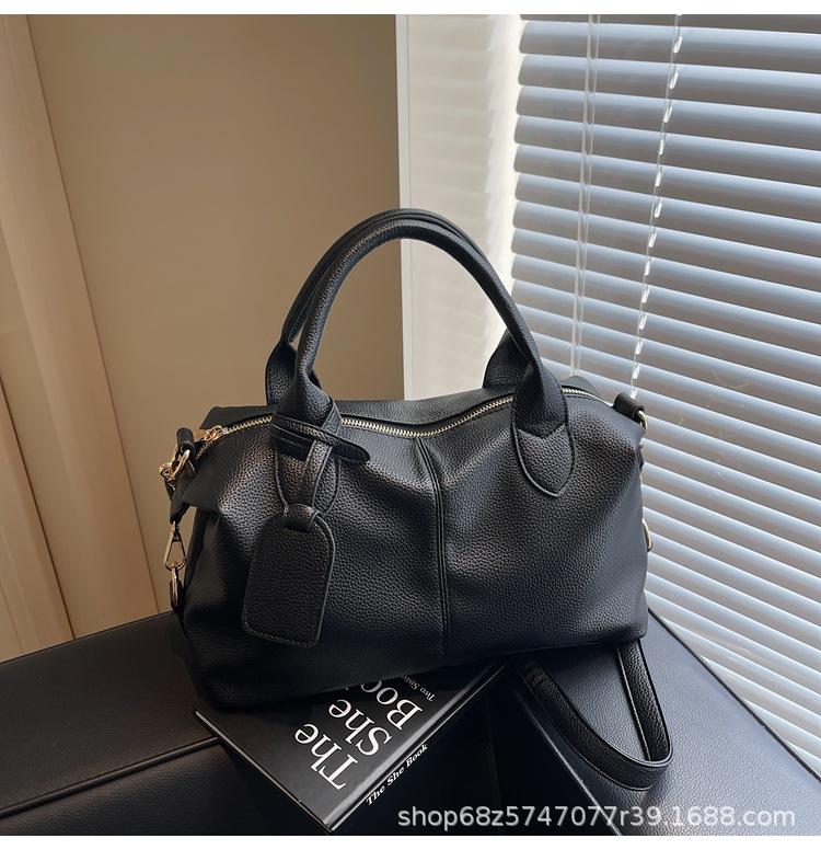 Casual simple handbag women's bag 2025 new retro solid color messenger bag large capacity pillow bag