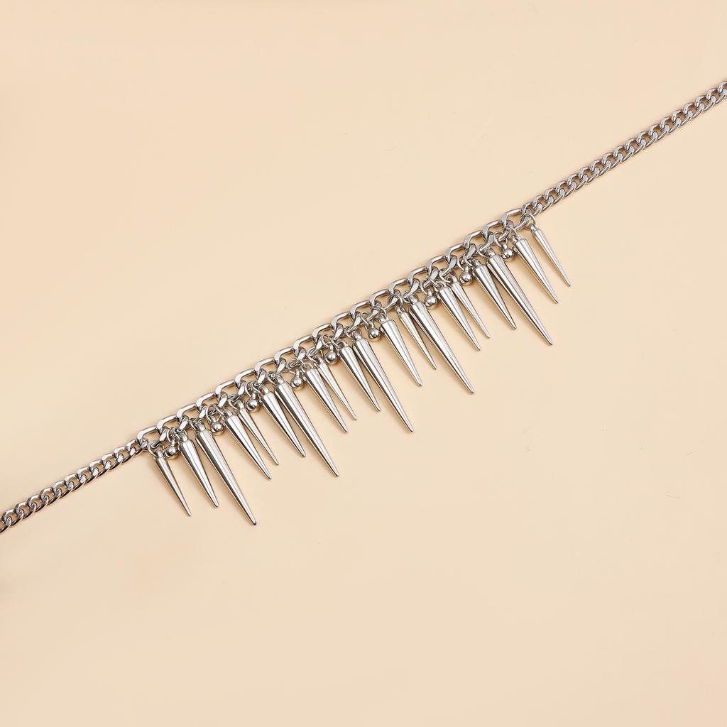 Heart Pendant Punk Tapered Rivet Collarbone Chain Necklace Y2k Girl Jewelry Accessories