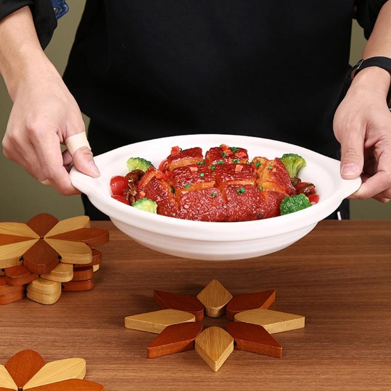Heat Resistant Wooden Trivet Set Countertop Protectors Natural Wood Pinwheel Shape Placemat For Hot Dishes Pots Pans