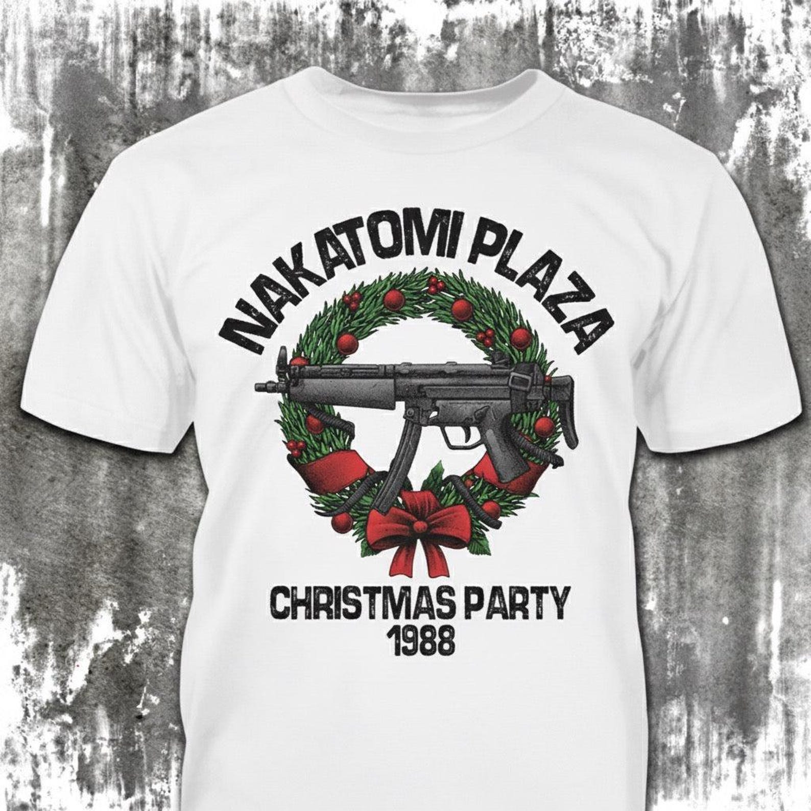 Nakatomi Plaza Christmas Party 1988 - Distressed Machine Gun Wreath T-Shirt: Funny Action Movie Gift M
