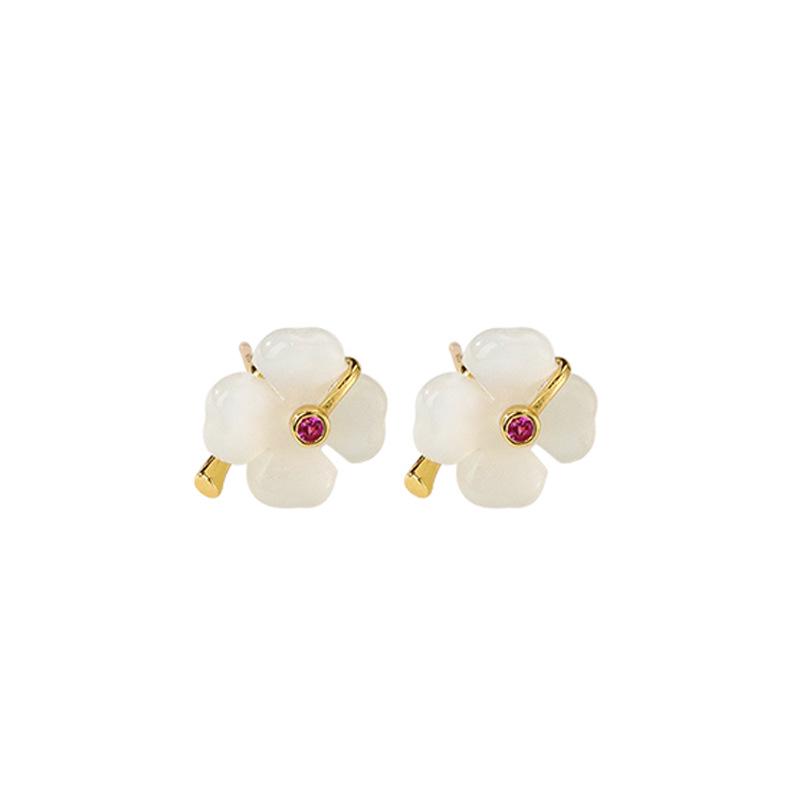 Exquisite Hetian Jade Four-Leaf Clover Stud Earrings: Fashionable, Versatile, and Unique Ear Jewelry