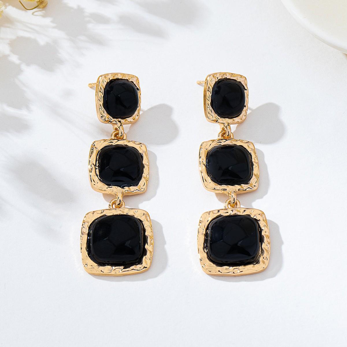 High-End European/American Fashion Square Stud Earrings for Women чёрный