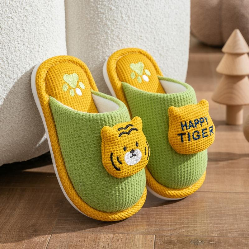 

Детские хлопковые тапочки зимние для дома с плюшевой подошвой 32-33