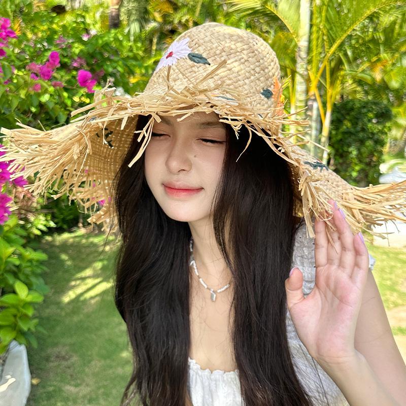 Hollowed-out Raffia Straw Hat for Women, New Seaside Beach Hat, Summer Large Brim Woven Sunshade Hat