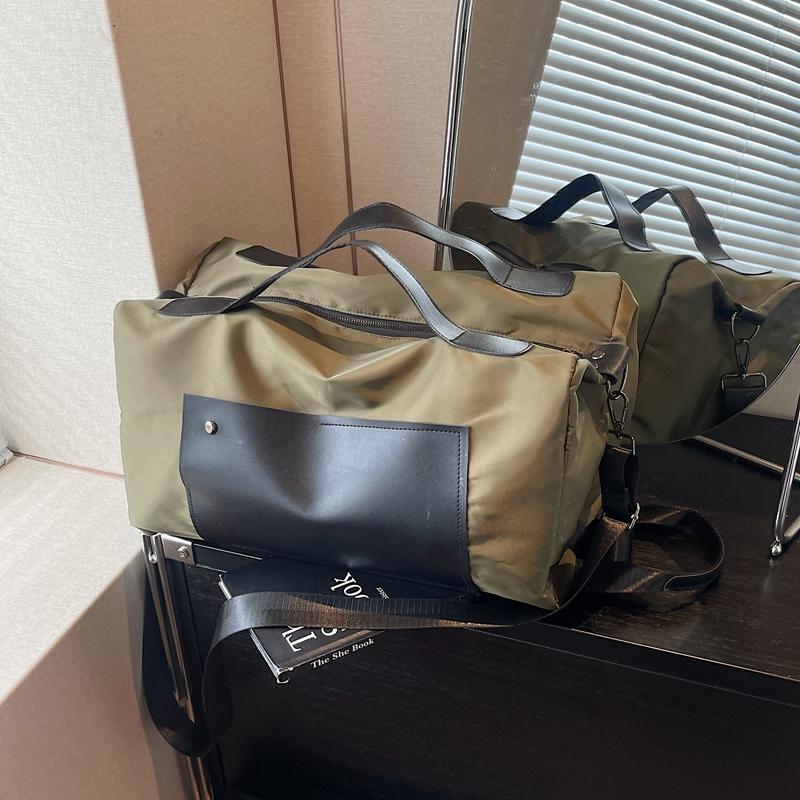 Large Capacity Outdoor Duffel Bag Travel Bag Commuter Hand Shoulder Bag
