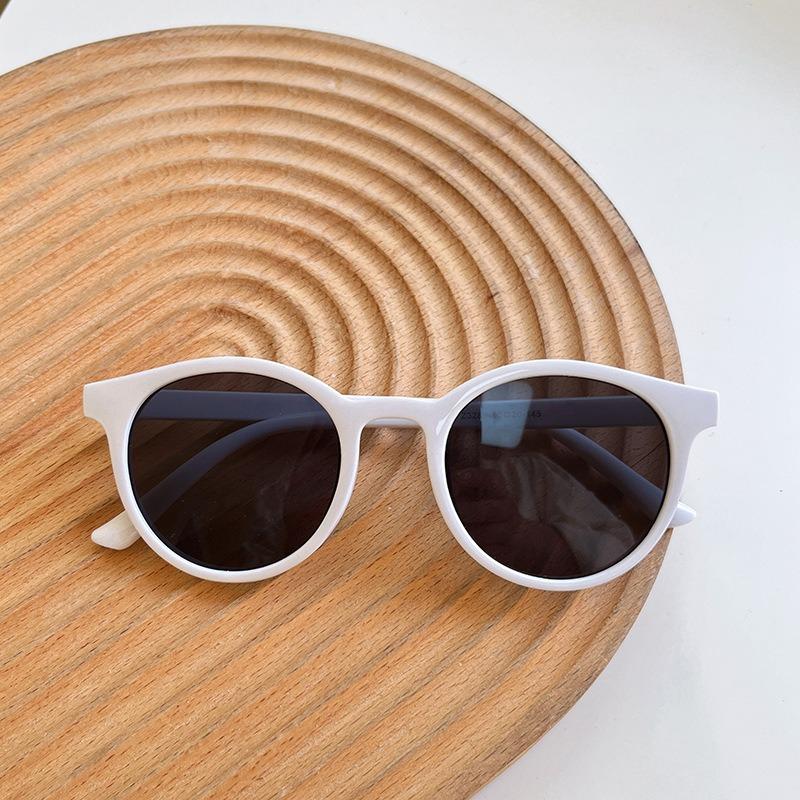 New Small Round Sunglasses Women Vintage UV400 Protection Fashion Retro Classic Travel Eyewear