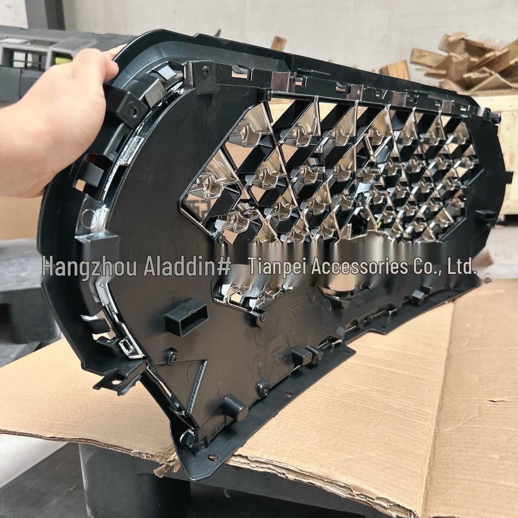 Rhinestone Style Grille for Chery Tiggo 7 - Model 602001338AA