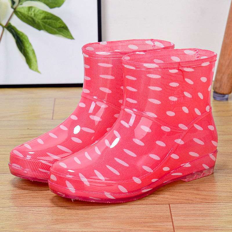 Fashion kitchen work waterproof shoes rain shoes rain boots women's summer adult treading rubber shoes short tube non-slip cover shoes water boots