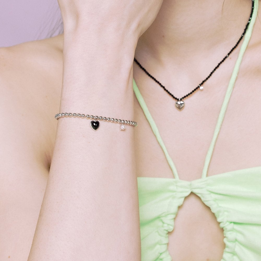 [Rosemont] Silver Black Heart Bracelet Rc24B10J
