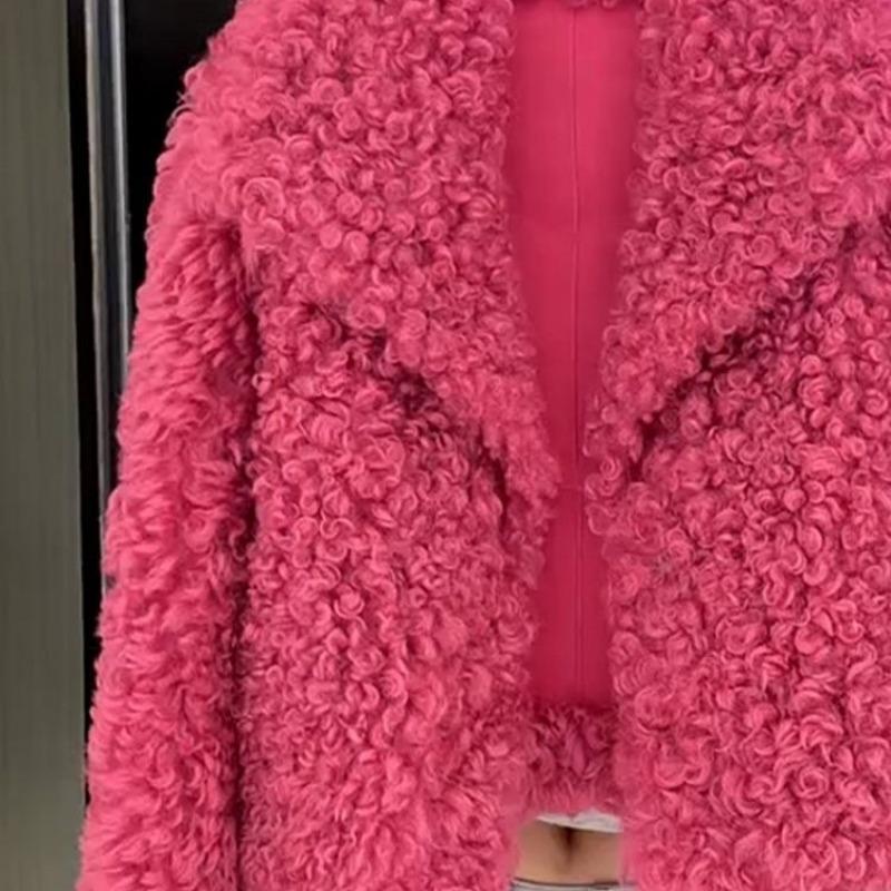 Winter New Models Are Popular This Year for Age Reduction, Beautiful Rose Red Fur Integrated Lamb Wool Coat Women