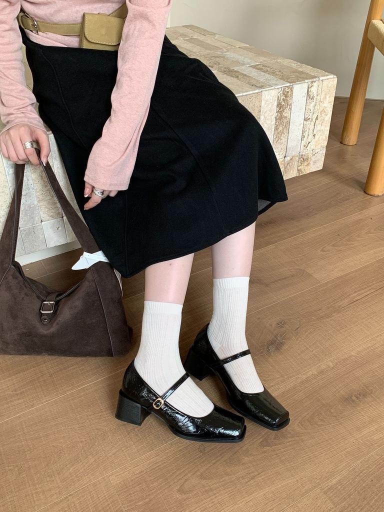 Brown French square head patent leather Mary Jane high heels 2025 autumn new retro shallow mouth single shoes