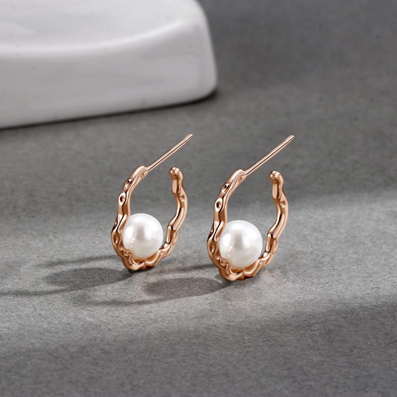 

Серьги-гвоздики с жемчугом Twist Cold Wind Retro Circle Earrings Women