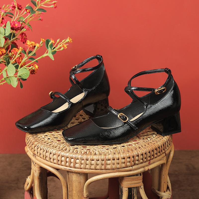

Soft sheepskin square head thick heel single shoes women s medium heel retro Mary Jane shoes cross one-word buckle spring and autumn 37 чорний