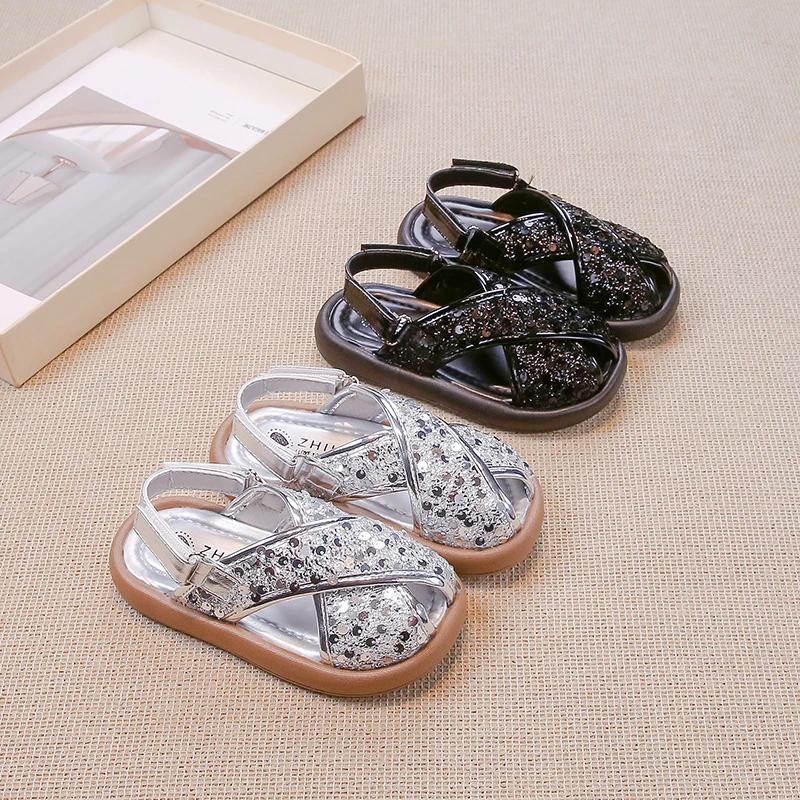 2024 Sommer Kinder Sandalen für Mädchen Mode Elegant Prinzessin Glitter Weiche Sohle Bequem Casual Vielseitig Trendy Strand Schuh