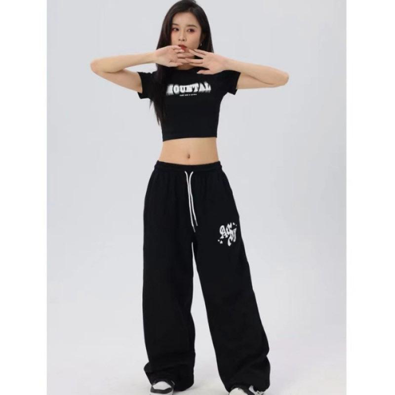 

Women s High-Waist Retro Wide-Leg Cuffed Pants - Spring/Autumn 2024 Collection S чёрный