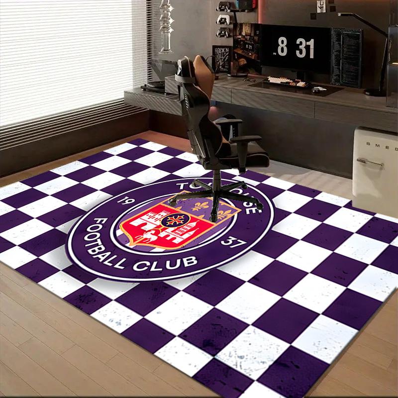 1PC Toul-ouse Crest Design Floor Mat for Living Room, Game Rooms, Office, Bedroom, Office Floor Mat Playful Design, Christmas Fan Gifts