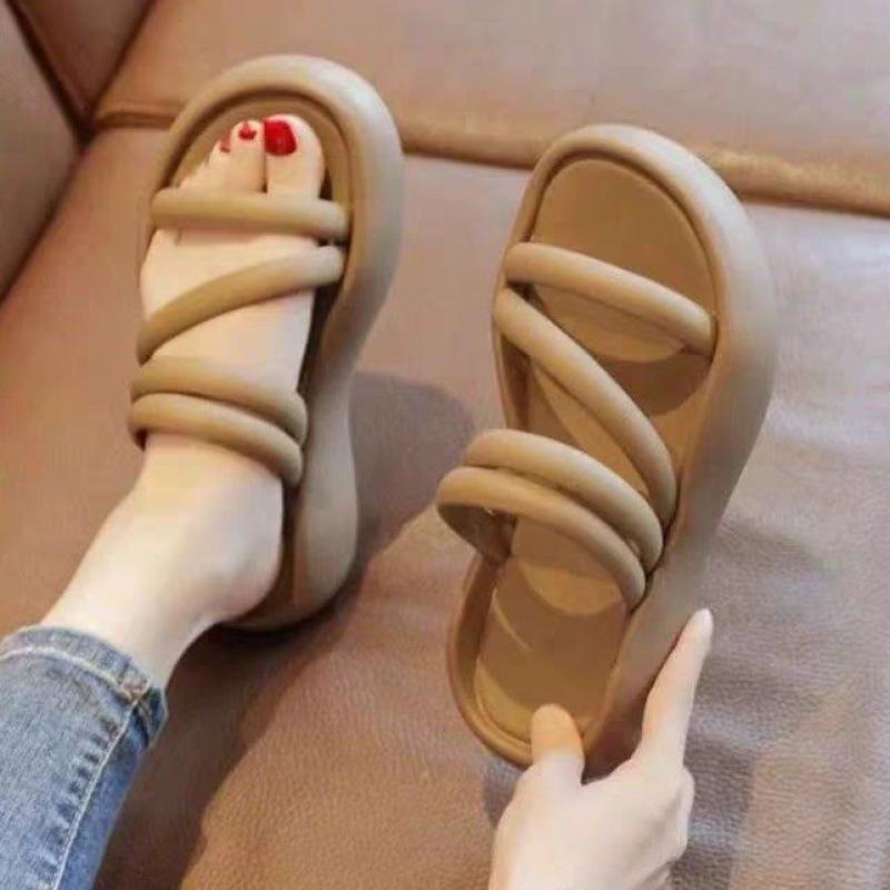 Summer Slippers Women's New Non-slip Thick-soled One-word Cool Skirt Versatile Fashion Beach Sandals