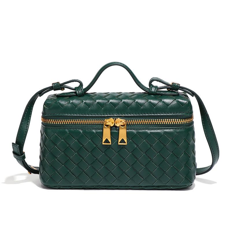 New Classic Handmade Woven Box Bag, Fashionable Handheld Makeup Bag, Single Shoulder Crossbody Box, Tofu Small Square Bag