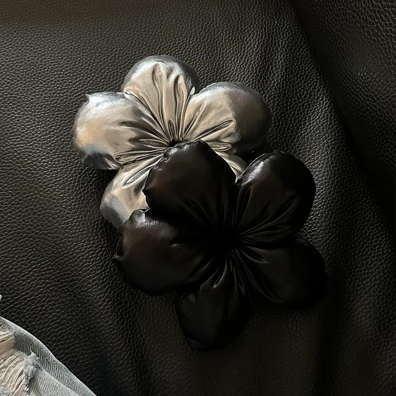 Cotton Filled Large Silver Flower Large Intestine Ring Personalized Fashion Versatile Hair Ring High End Hair Accessories