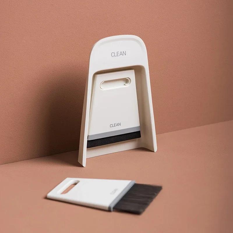 Two In One Domestic Mini Broom and Dustpan Set Soft Hair Magic Broom Clean Kitchen Countertop Bedroom Desktop Dust Removal Wiper