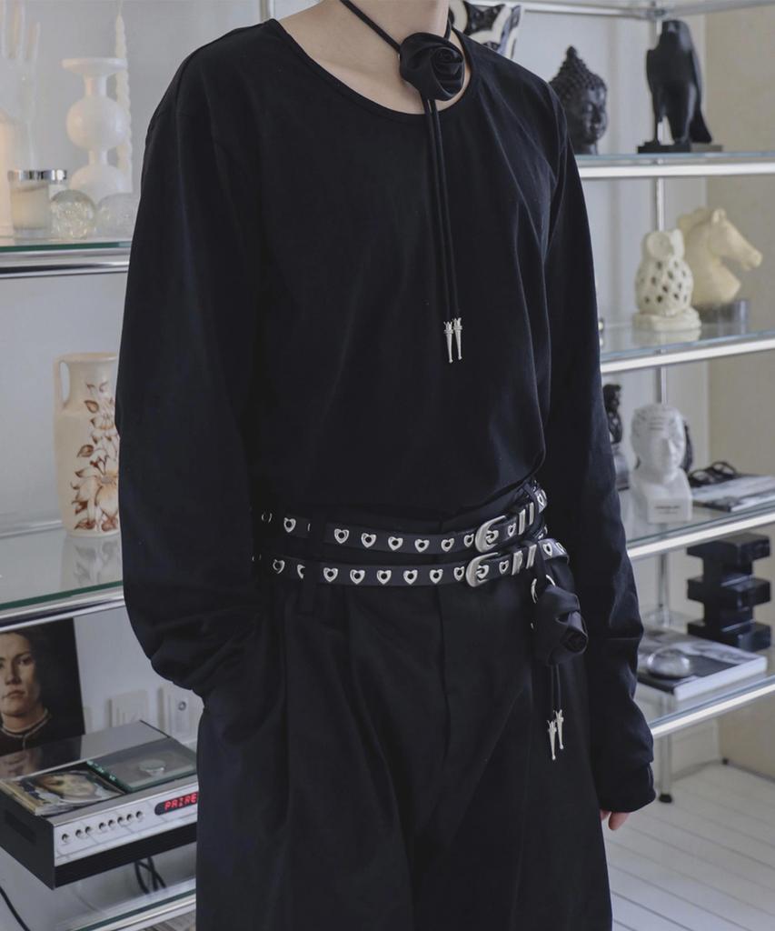 Atiseuteukeompeullegseu Artist Staff Long Sleeve T-Shirts (Black)