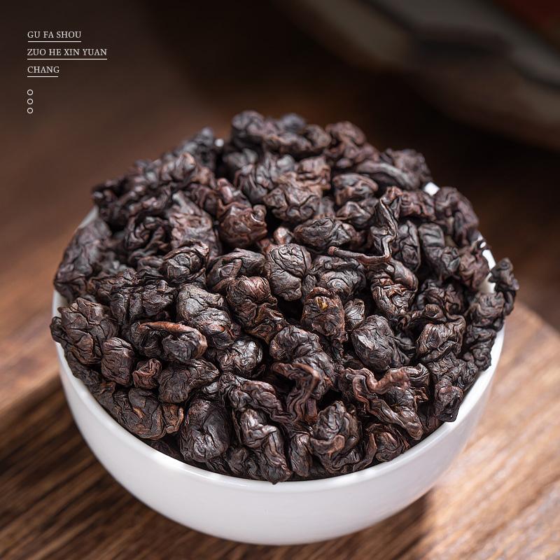 

Погрузитесь в мир уникальных вкусов: Наша коллекция чая включает Тегуаньинь, Пуэр и особые смеси 50g black oolong tea