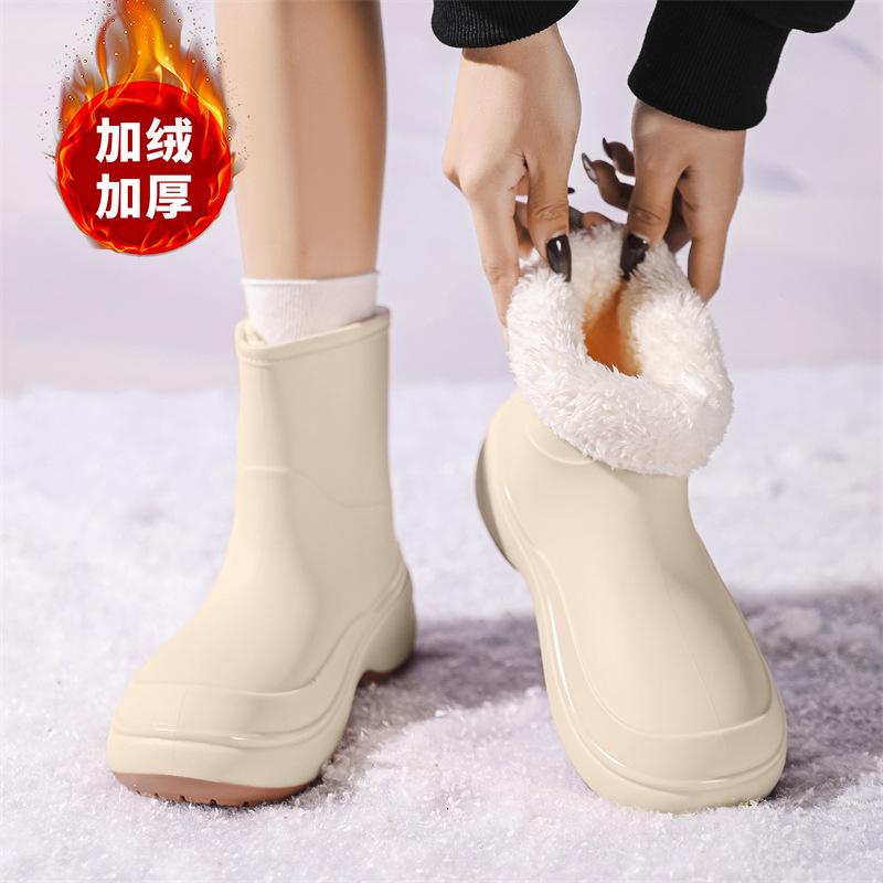 

Средние резиновые сапоги женские бархатные на толстой подошве модные нескользящие износостойкие водонепроницаемые нескользящие походные резиновые сапоги 40