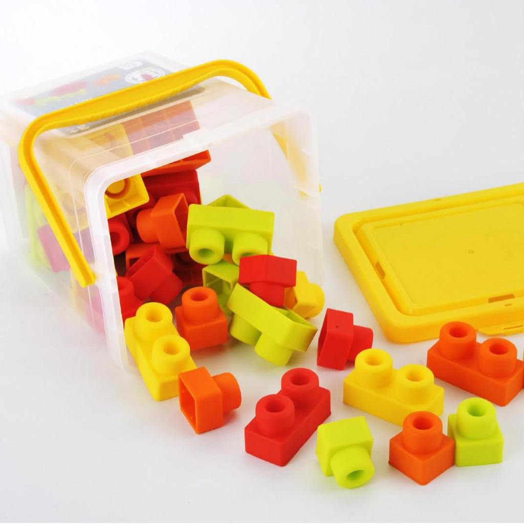 Silicone Teething Building Blocks for Babies - Chewable, Large Pieces, Early Education Toy for 6+ Months