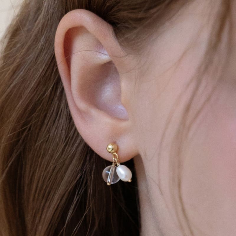 TATIANA (925 Silver) Pearl and Crystal Stud Earrings EC3271