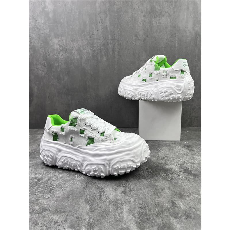 Letnie nowe wygodne i oddychające buty sportowe na grubej podeszwie z postrzępionego materiału codzienne buty typu "dad shoes" gl