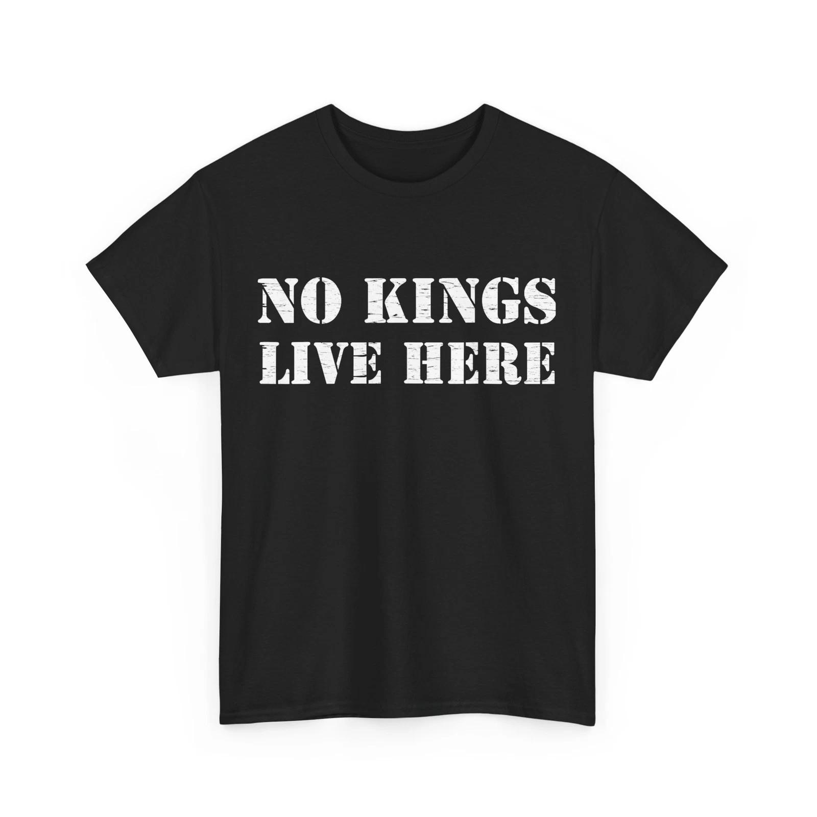 No Kings Live Here Retro T shirt S