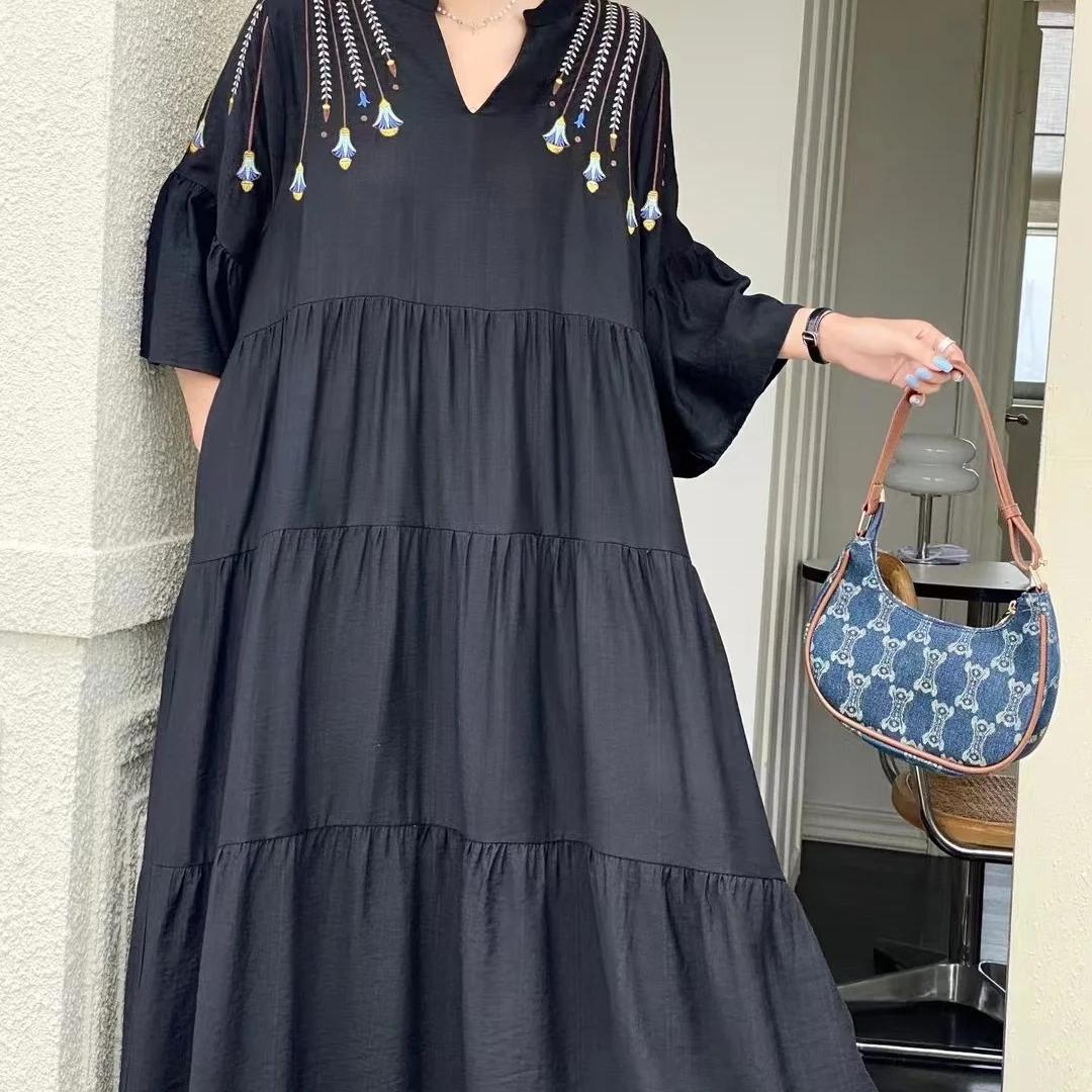 

Clothland Женское Элегантное Вышитое Платье V-образный Вырез Расклешенные Рукава Свободный Стиль Цельный Ретро Миди Платья One Size чёрный