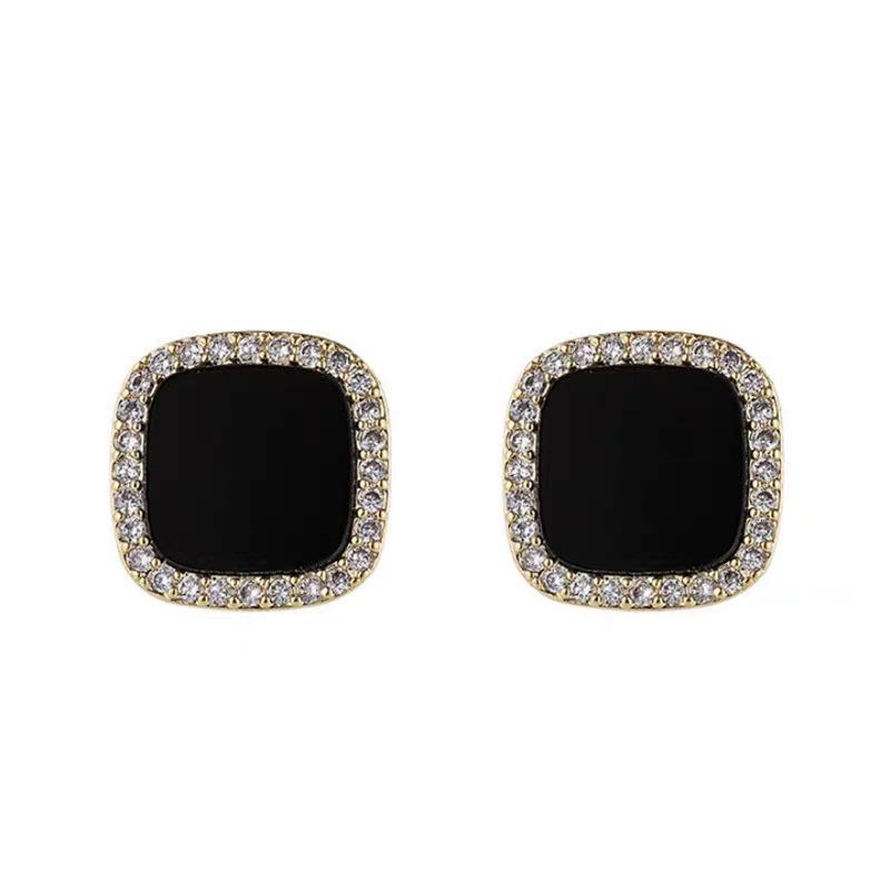 New fashion stud earrings women's personality fashion simple black earrings niche design temperament earrings