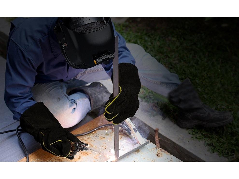 Durable Cowhide Heat-Resistant Welding and BBQ Gloves for Outdoor Use