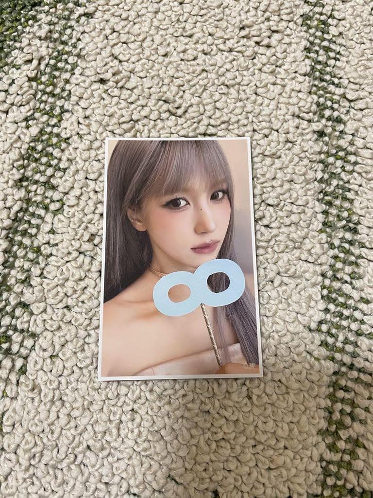 [USED] TWICE POPUP Fan Club Member Benefit Trading Card Mina