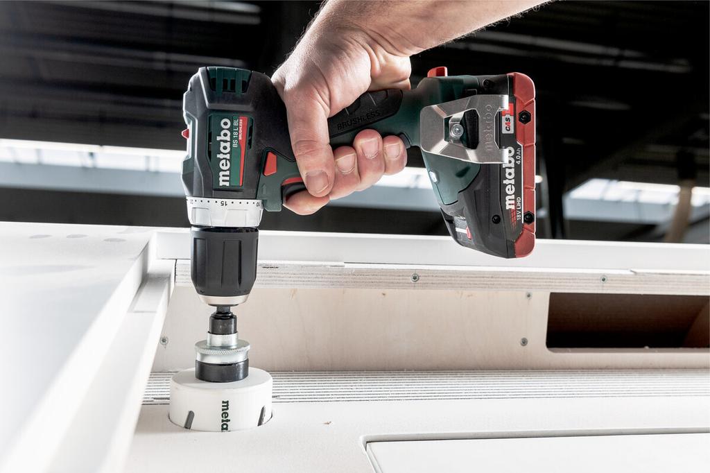 Дрель-шуруповёрт Metabo BS 18 L BL