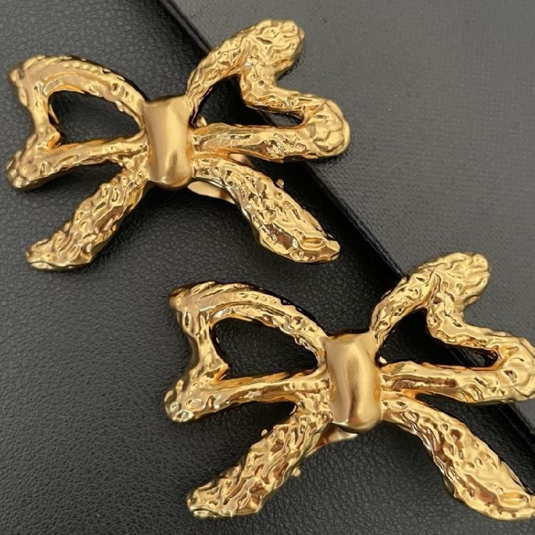 Delicate And Stylish Vintage Bowknot Ear Clip Craft Of Polished Copper With Gold Finish