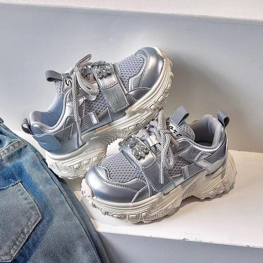 

Модные универсальные осенние новые легкие спортивные кроссовки 27 yards inner length 16.9cm серебряный