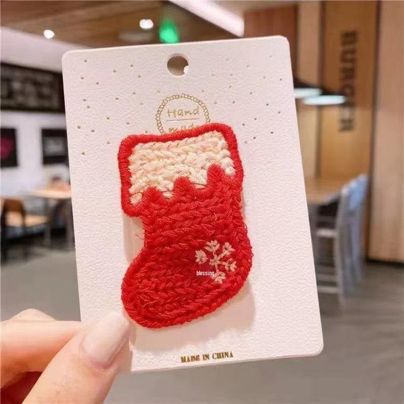 

Christmas Cartoon Plush Hair Clips for Kids - Cute and Versatile Hairpins