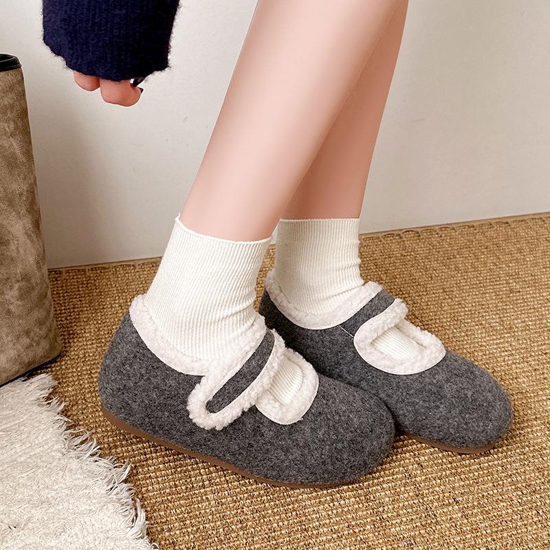 Comfortable Women's Furry Mary Jane Shoes for Autumn/Winter - Versatile, Solid Color, Cotton-Enhanced, Ideal for Home, Outdoor, and Commuting.
