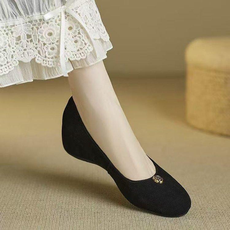 

Туфли-лодочки на скрытой платформе с мелким вырезом из мягкой замши с круглым носком на среднем каблуке и высоком каблуке, женская обувь, кожаная обувь для миниатюрных 40