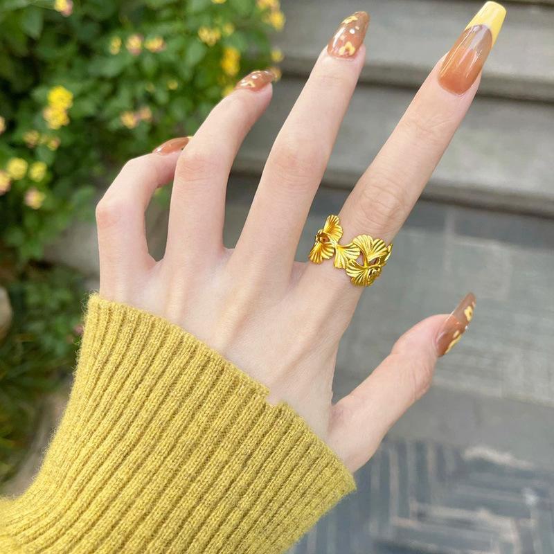 Women s Gold Ginkgo Leaf Adjustable Ring: Versatile, Lightweight Luxury Jewelry Gift