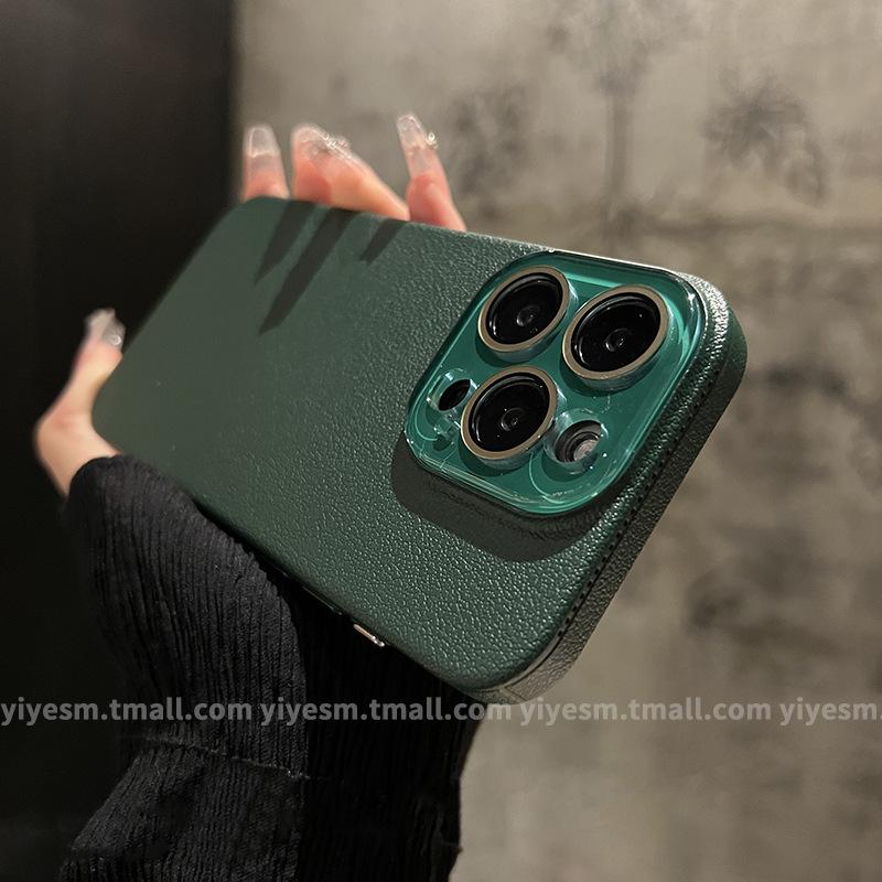 Applicable to iPhone15 lychee leather pattern mobile phone case Apple 14promax crystal lens 13 simple solid color protection