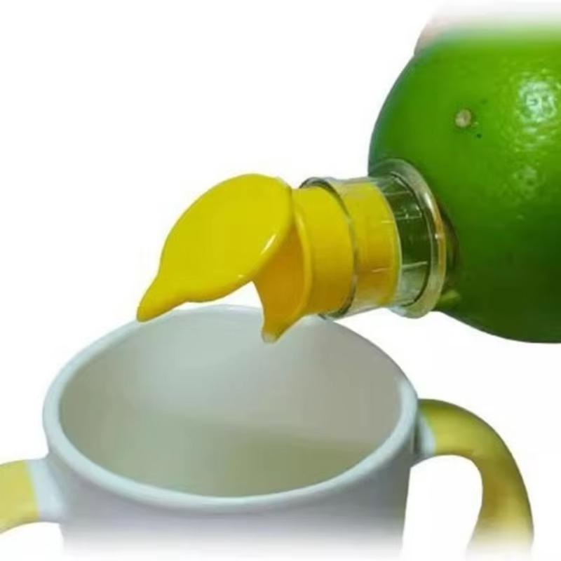 Portable Lemon Squeezer Plastic Resuable Lightweight Juices Reamer Washable Manual Juices Reamer Built in Filter Fruit Tool